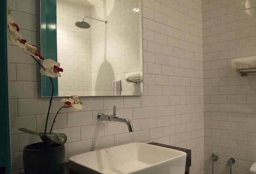 Habitació Estàndard, Kapitan Kongsi