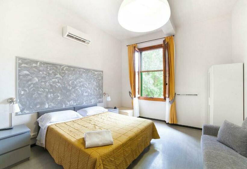 اتاق استاندارد با سرویس بهداشتی مشترک, Melody House