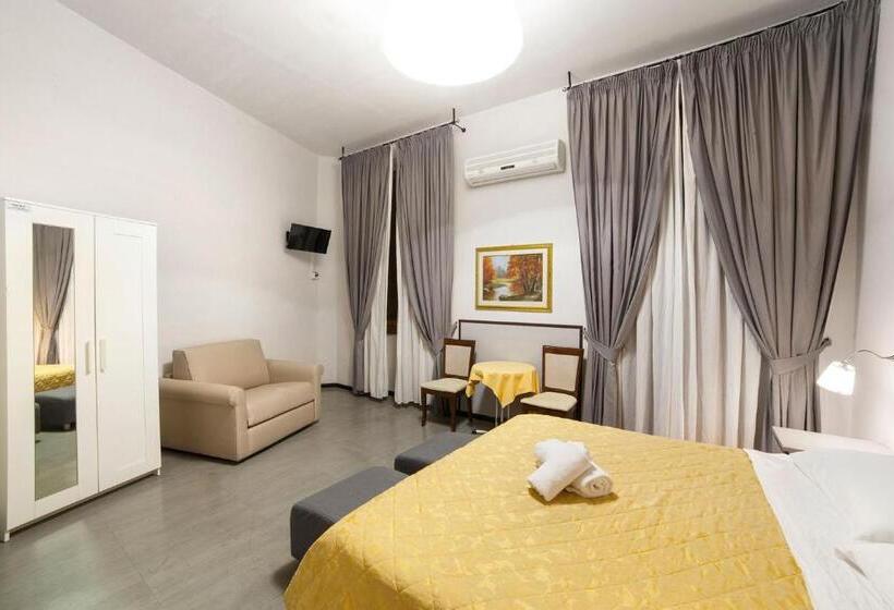 اتاق استاندارد سه نفره, Melody House