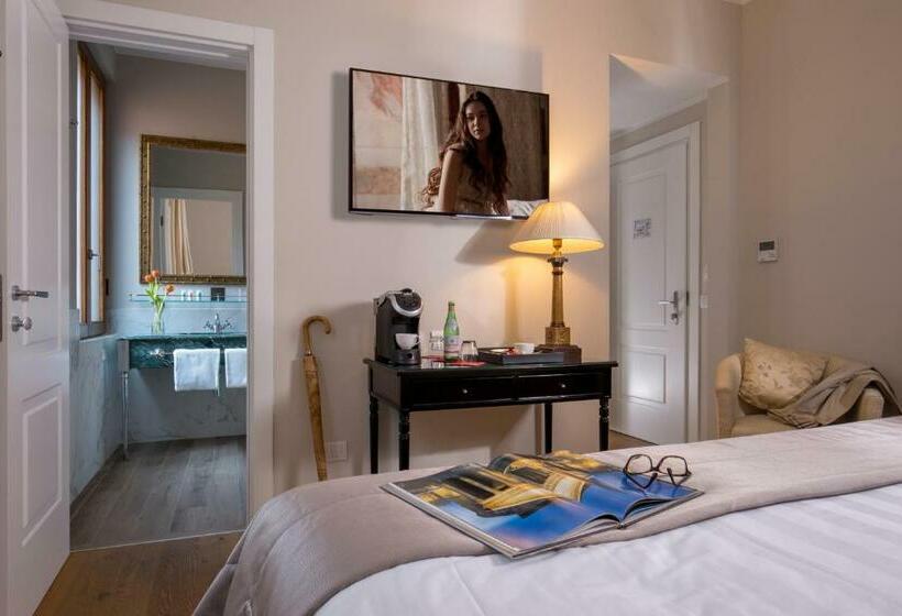 اتاق سوپریور, Monte Cenci