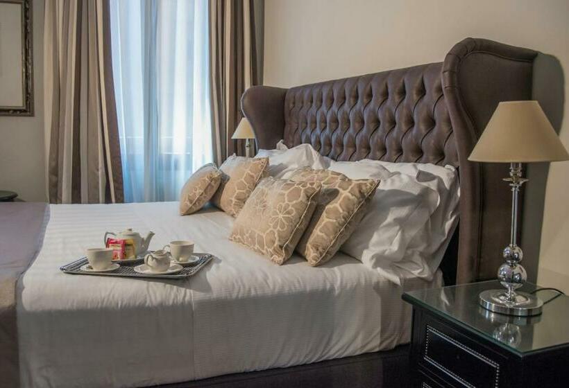 اتاق سوپریور, Monte Cenci