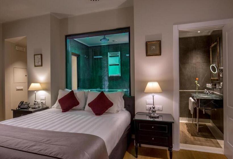 اتاق لوکس, Monte Cenci