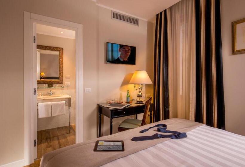 اتاق کلاسیک, Monte Cenci