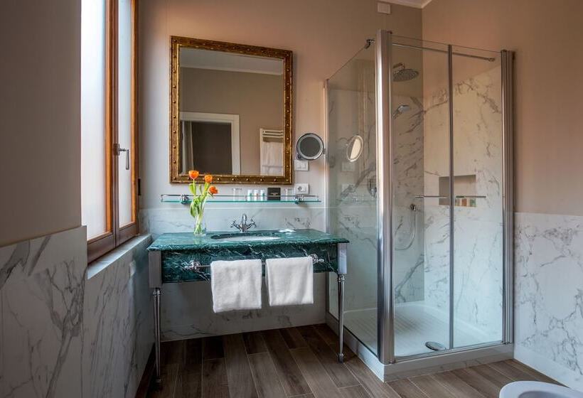 اتاق سوپریور, Monte Cenci