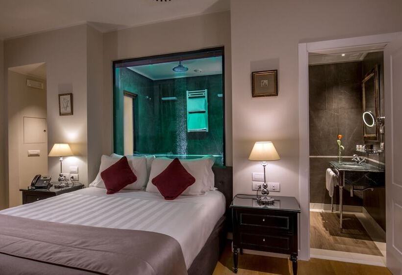 اتاق لوکس, Monte Cenci