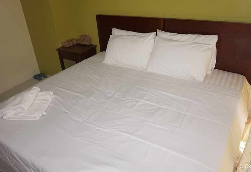 اتاق سوپریور, Pacific Park