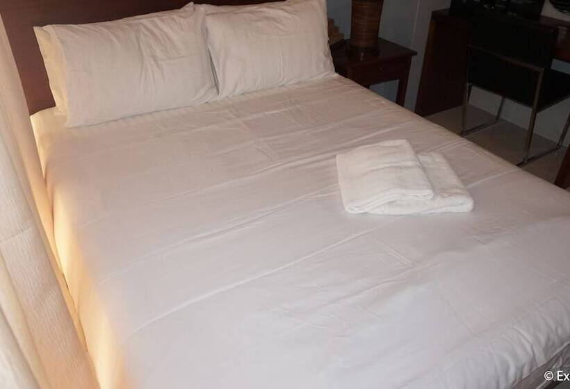 اتاق لوکس, Pacific Park