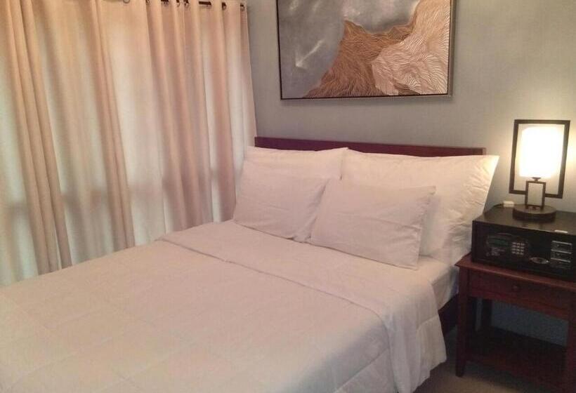 اتاق لوکس, Pacific Park