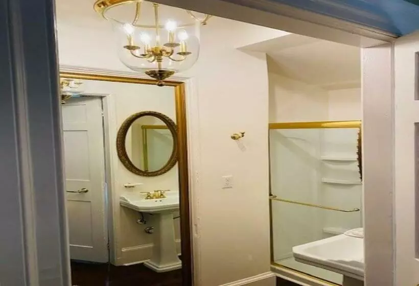 キングサイズベッドのデラックスルーム, Linden   A Historic Bed And Breakfast