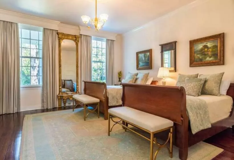 デラックスルーム, Linden   A Historic Bed And Breakfast