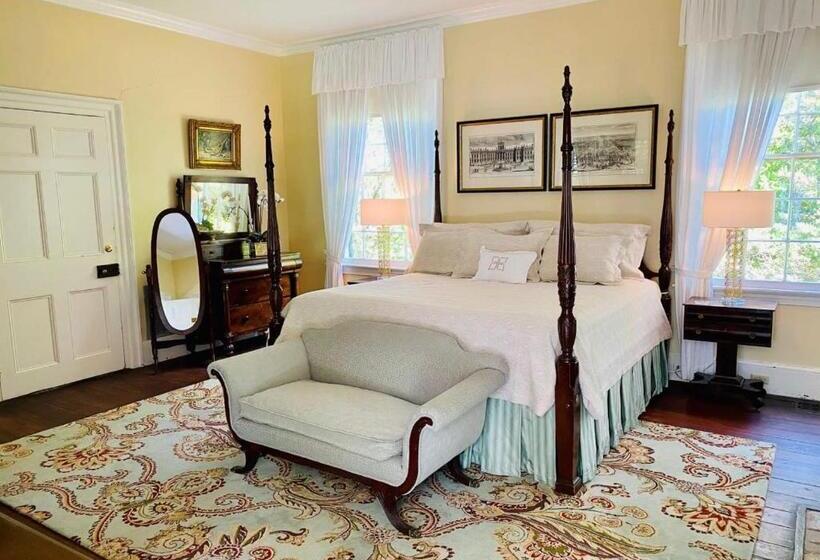 جناح عائلي, Linden   A Historic Bed And Breakfast