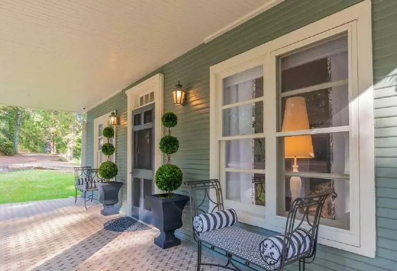 ３ベッドルームハウス, Linden   A Historic Bed And Breakfast