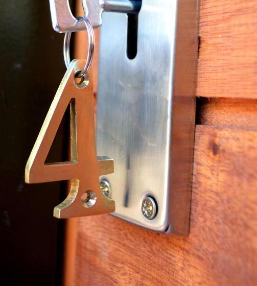 Номер Стандарт, Barnstormers Rest