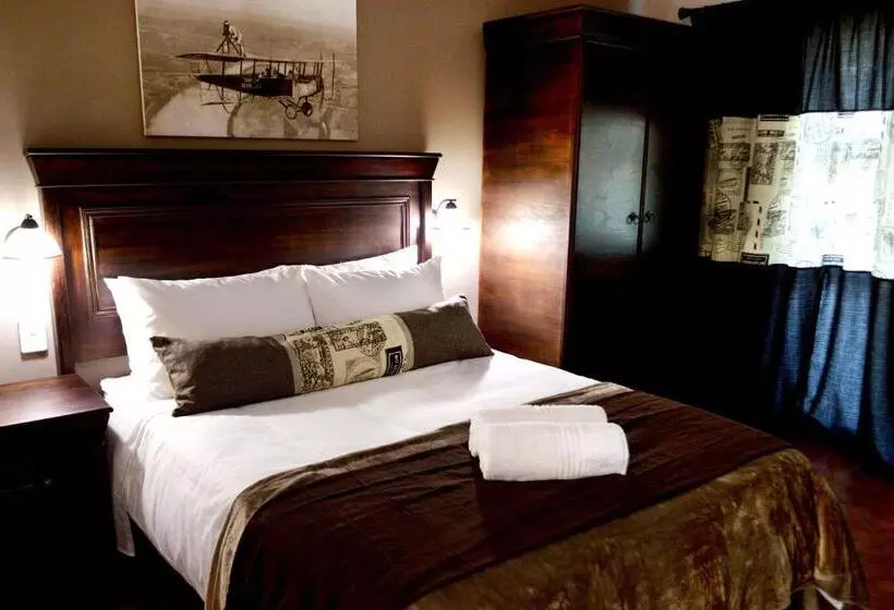 اتاق عادی, Barnstormers Rest