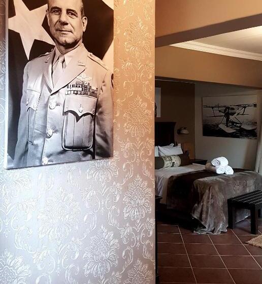 Номер Deluxe, Barnstormers Rest