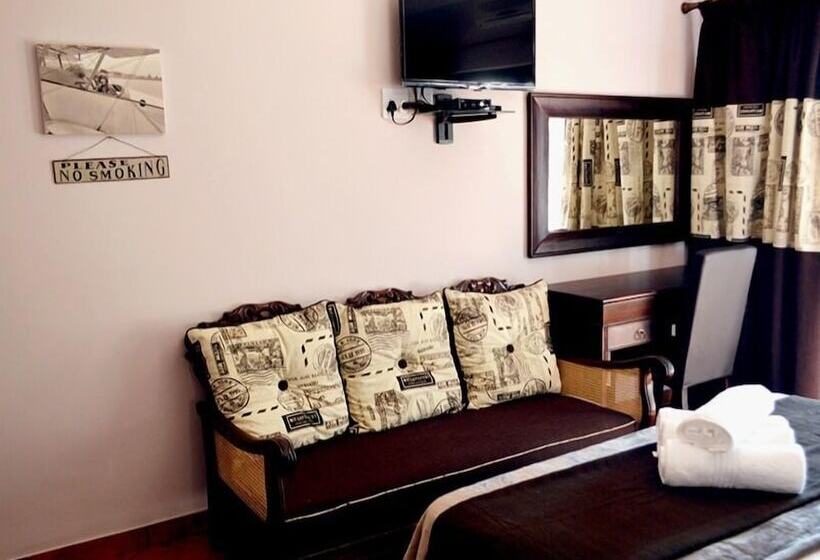 Номер Стандарт, Barnstormers Rest