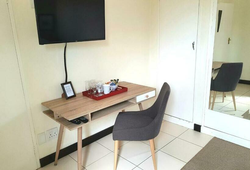 Номер Стандарт, B&b On Buckingham