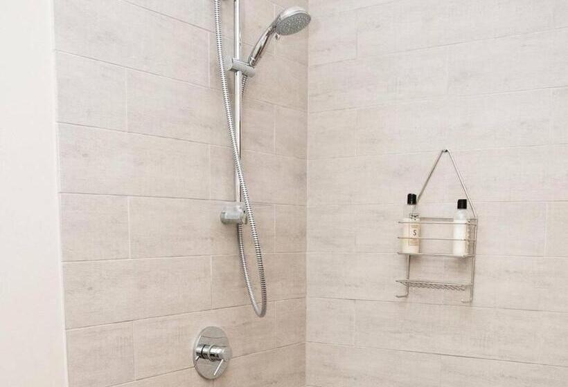 غرفة ديلوكس, Galloway Guest House