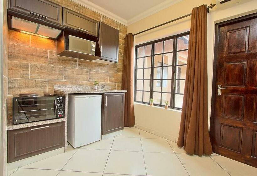 غرفة قياسية, Gecko Inn