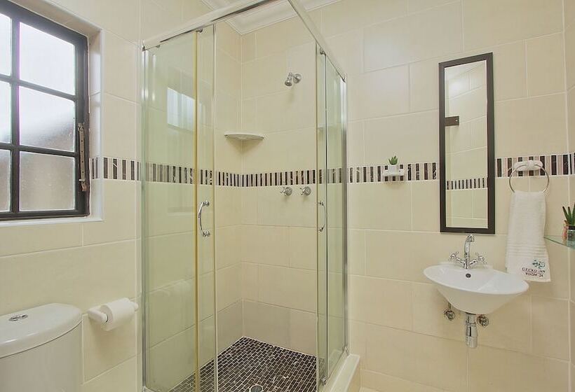 غرفة ديلوكس, Gecko Inn