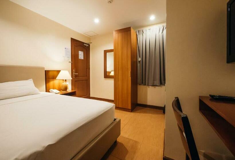 Номер Стандарт Индивидуальный, The Well