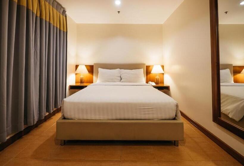 Номер Superior, The Well