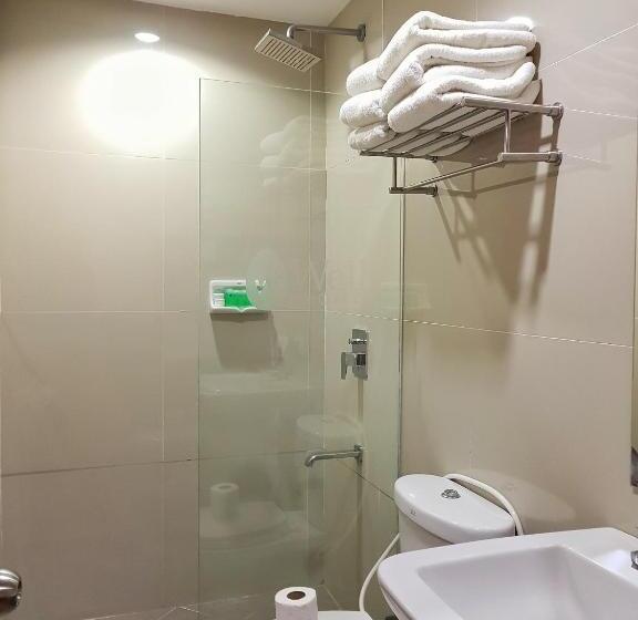 Номер Стандарт, The Well