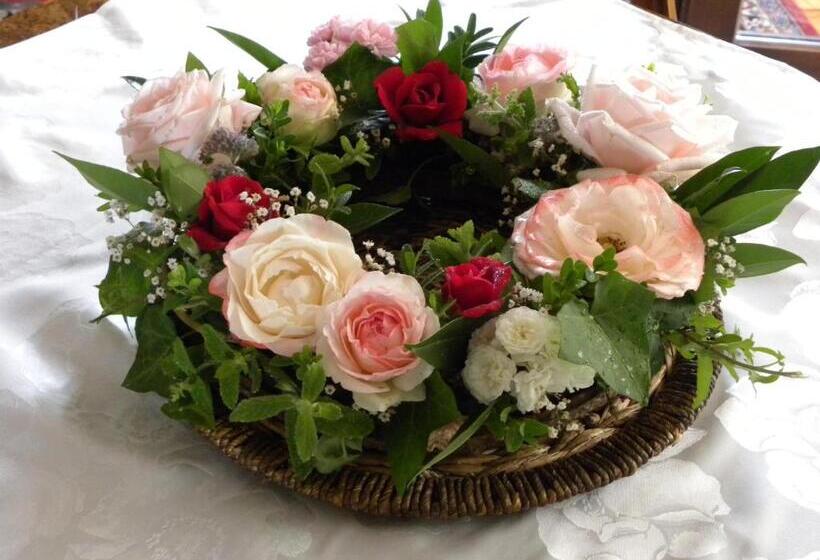 标准三人间, Internat Schloss Spiegelberg