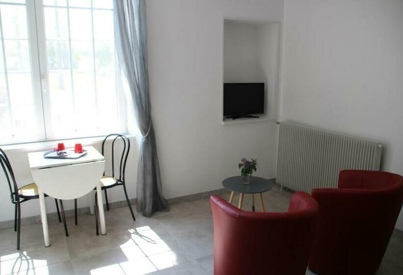 Номер Стандарт, La Libaudiere