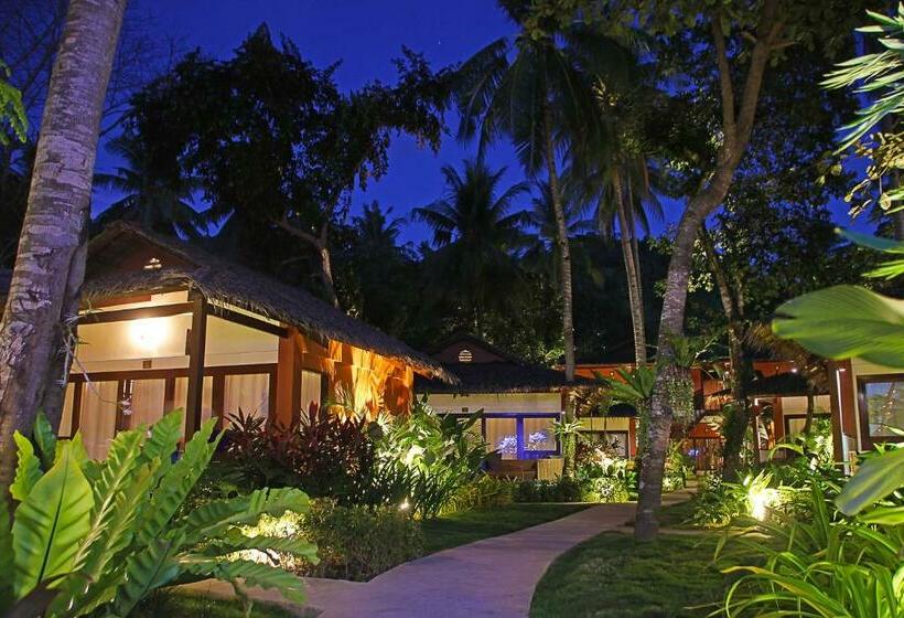 کابین, Last Frontier Beach Resort Adults Only