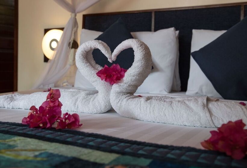 سوییت, Last Frontier Beach Resort Adults Only