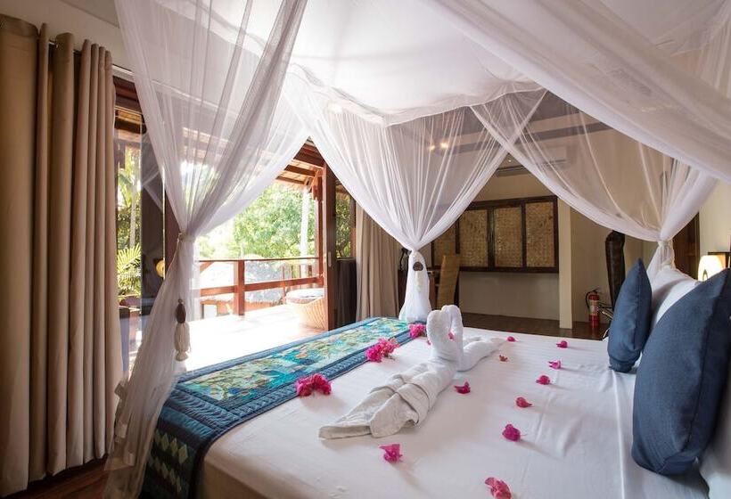 سوییت, Last Frontier Beach Resort Adults Only