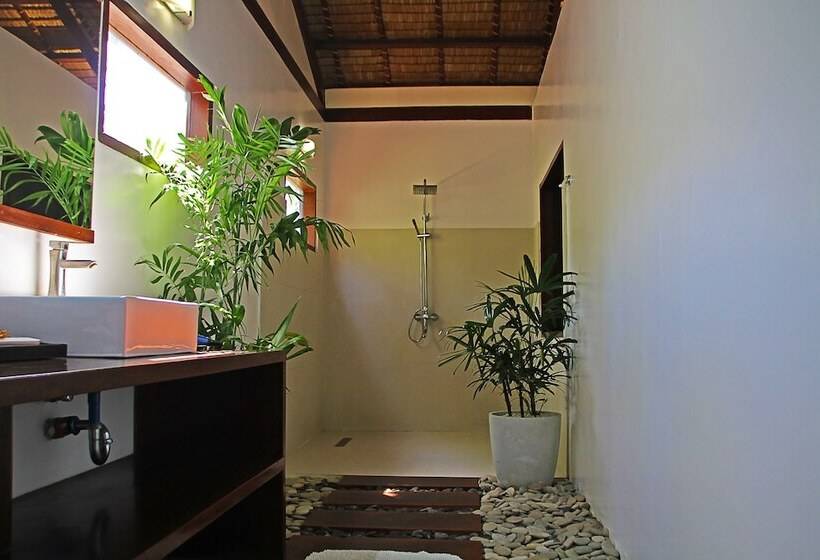 سوییت, Last Frontier Beach Resort Adults Only