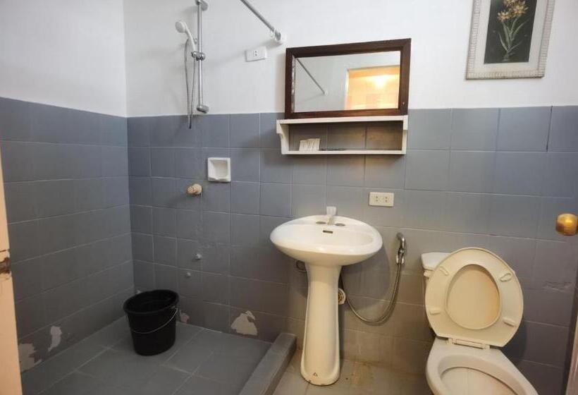 اتاق خانوادگی, Duchess Sophia S Pension