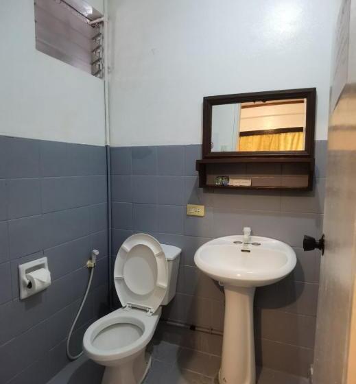 اتاق استاندارد سه نفره, Duchess Sophia S Pension