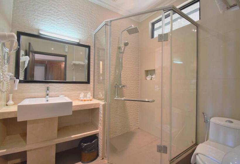 Королевский Люкс, Bintan Spa Villa Beach Resort & Spa