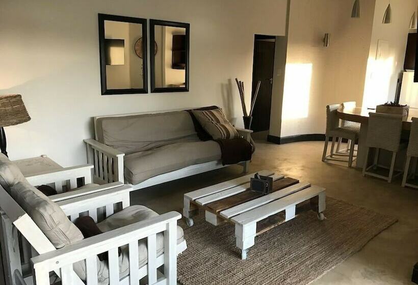 کلبه ییلاقی, Clairewood