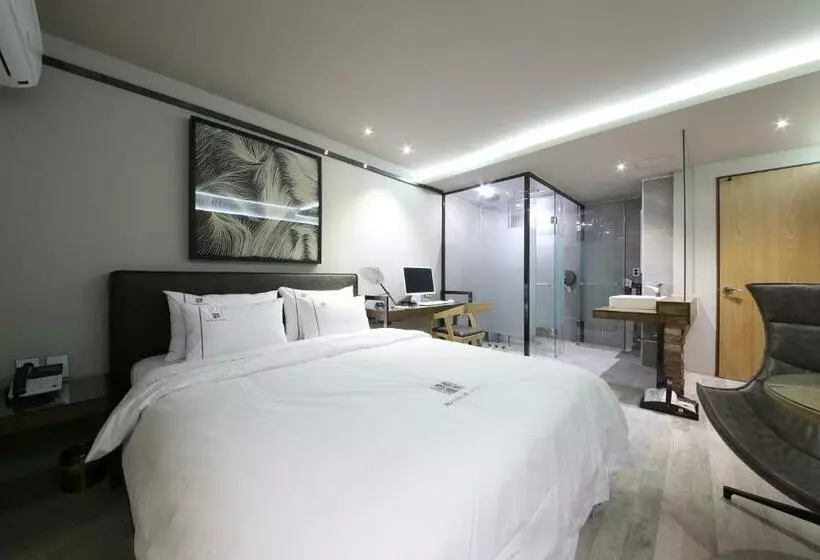 Deluxe-huone, Avenue