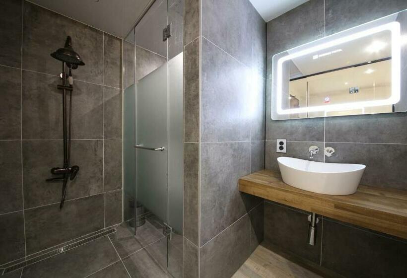 Habitació Deluxe, Avenue