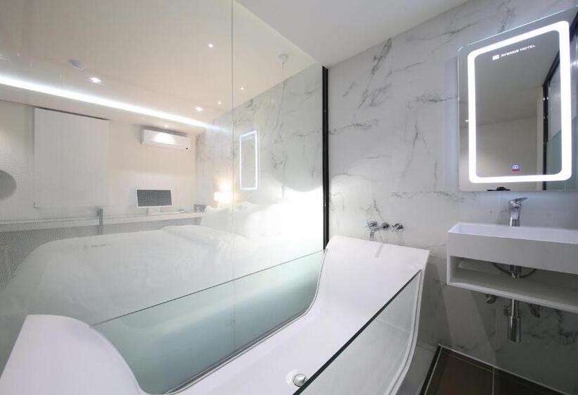 Habitació Deluxe, Avenue