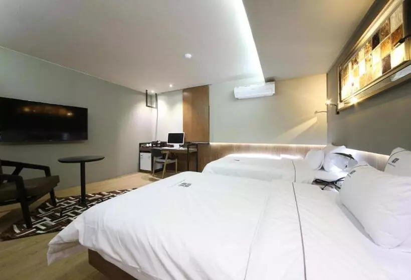 Standard-huone, Avenue