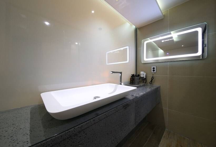 Habitació Deluxe, Avenue