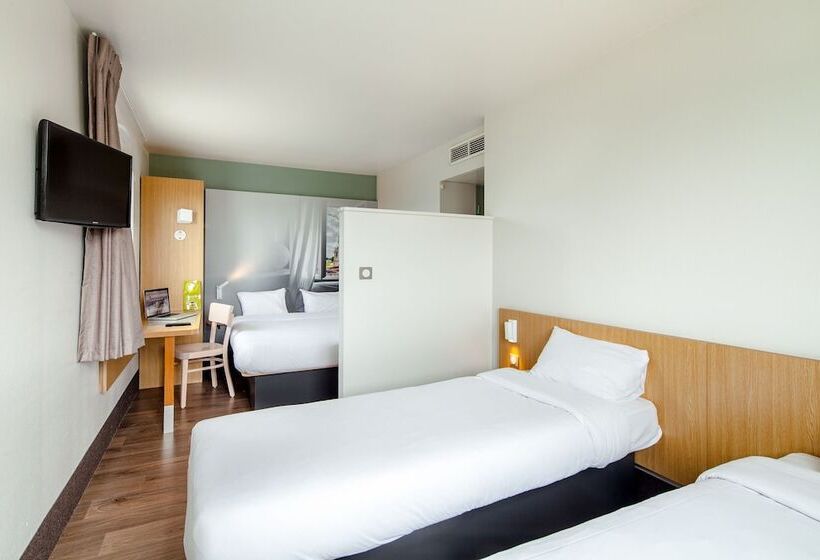 スタンダード４人部屋, B&b Hotel Belfort