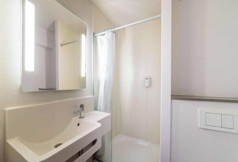 スタンダード４人部屋, B&b Hotel Belfort