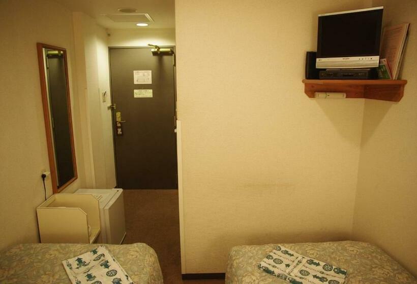 غرفة إقتصادية, Country Hotel Takayama