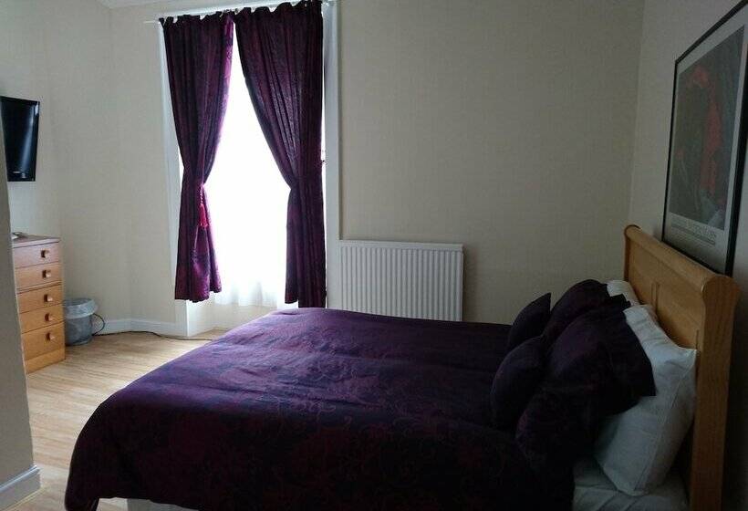 غرفة قياسية, Dee