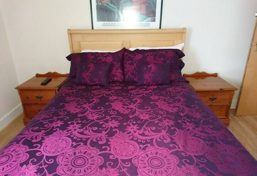 غرفة قياسية, Dee