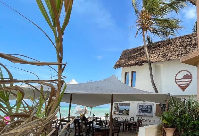 جناح جونيور مطلّ علي البحر, Mahali Zanzibar