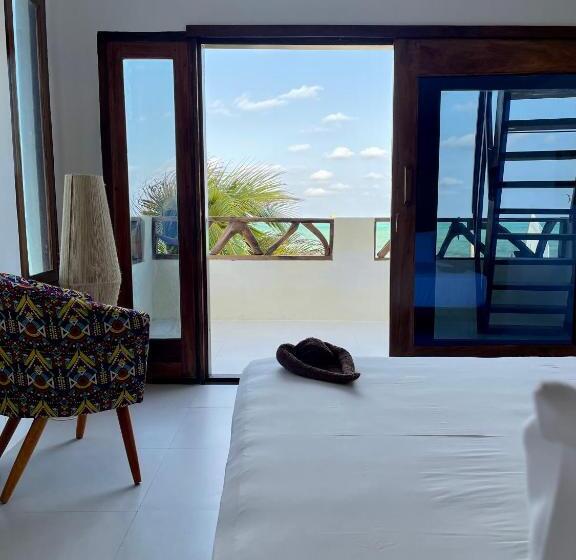 جناح جونيور مطلّ علي البحر, Mahali Zanzibar