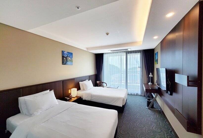 Номер Deluxe, Ramada By Wyndham Gangwon Sokcho